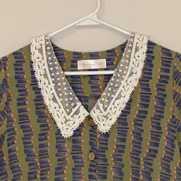 Vintage midi dress with lace collar in size Small - Picture 3 of 9